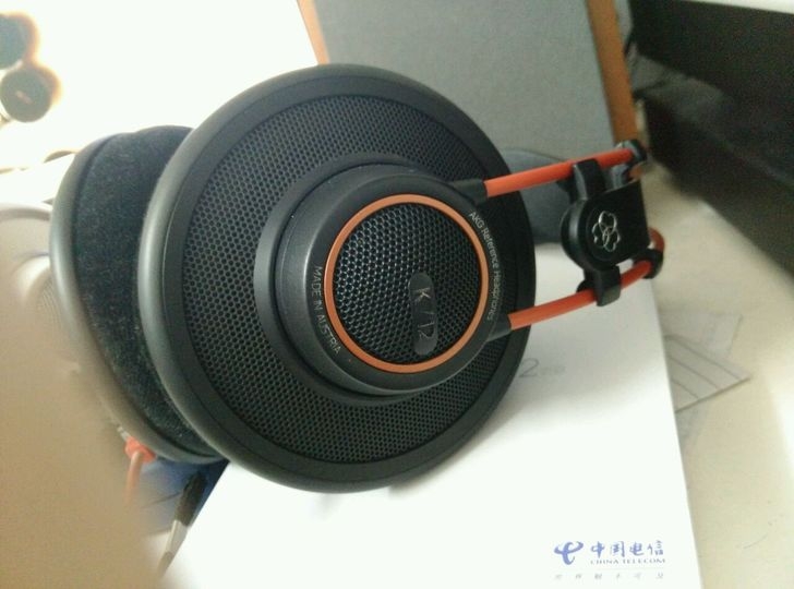 ²AKG-K712pro