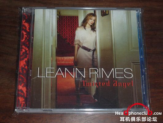 leann rimes twisted angel 2002.jpg