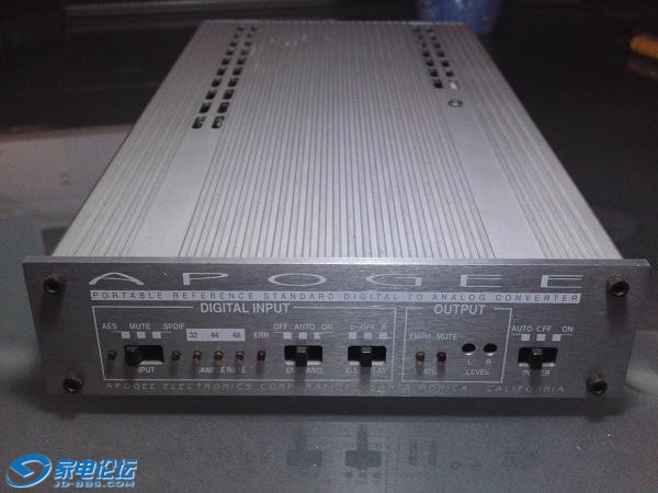 APOGEE DA10004.JPG