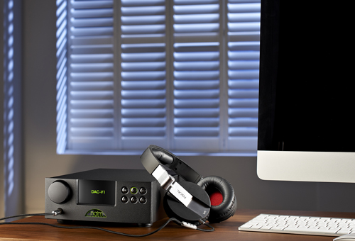 Naim_DAC-V1-Roomset.jpg